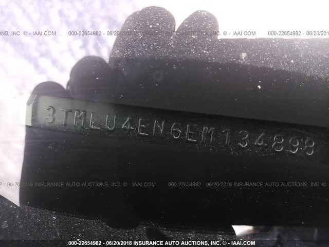 3TMLU4EN6EM134898 - 2014 TOYOTA TACOMA DOUBLE CAB 灰色 照片 9