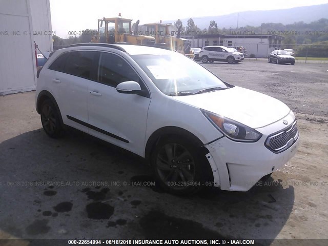 KNDCC3LC8H5064765 - 2017 KIA NIRO EX WHITE photo 1