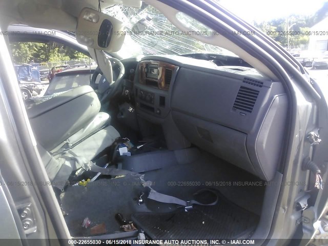1D7KS28D26J241024 - 2006 DODGE RAM 2500 ST/SLT 灰色 照片 5