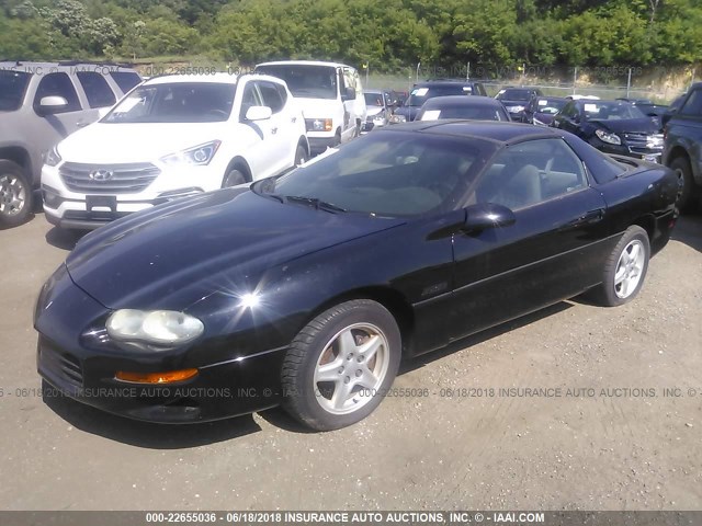 2G1FP22GXW2110176 - 1998 CHEVROLET CAMARO Z28 BLACK photo 2