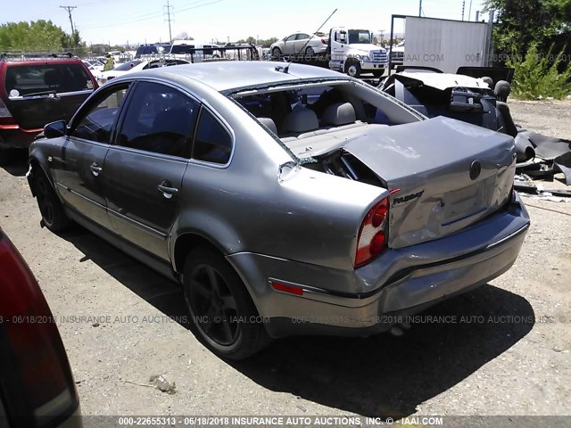 WVWRH63B14P054825 - 2004 VOLKSWAGEN PASSAT GLX 灰色 照片 3
