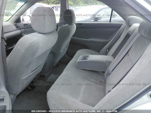 JTDBE32K830235258 - 2003 TOYOTA CAMRY LE/XLE SILVER photo 8