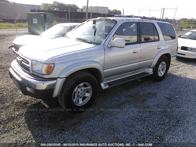 JT3GN86R9Y0173228 - 2000 TOYOTA 4RUNNER SR5 SILVER photo 2