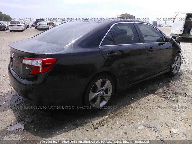 4T1BK1FK1CU005198 - 2012 TOYOTA CAMRY SE/XLE BLACK photo 4