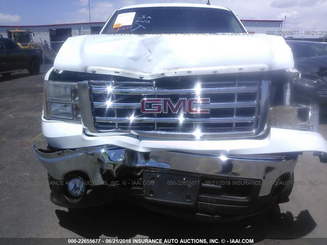 2GTEK190481309348 - 2008 GMC SIERRA K1500 WHITE photo 6