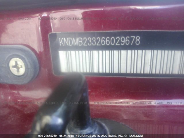 KNDMB233266029678 - 2006 KIA SEDONA EX/LX RED photo 9