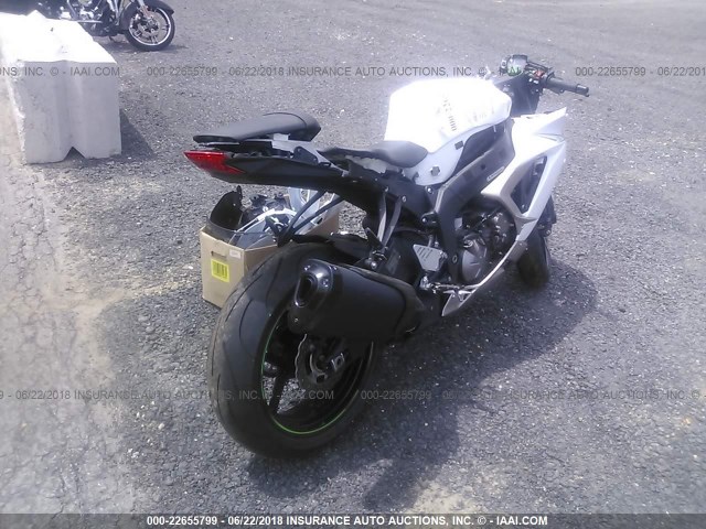 JKBZXJE19HA025548 - 2017 KAWASAKI ZX636 E WHITE photo 4