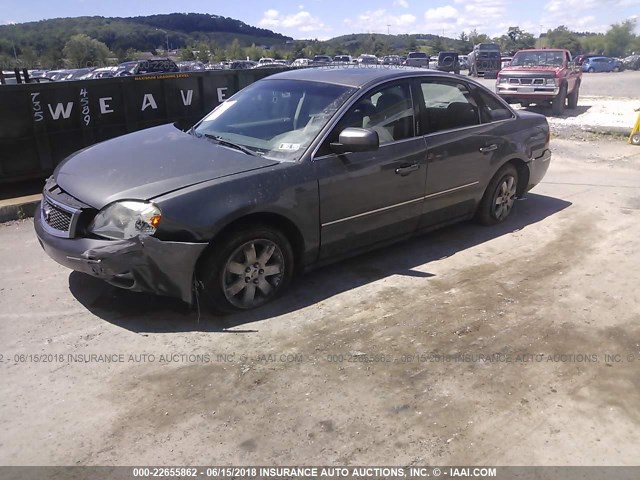 1FAFP27175G180310 - 2005 FORD FIVE HUNDRED SEL GRAY photo 2