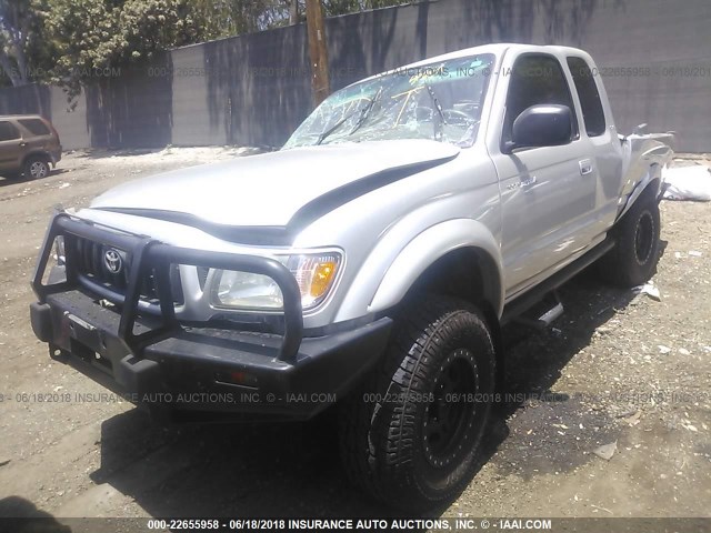 5TEWN72N82Z014342 - 2002 TOYOTA TACOMA XTRACAB SILVER photo 2