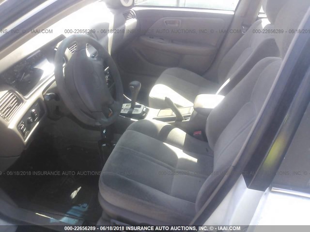 4T1BG22K3YU977759 - 2000 TOYOTA CAMRY CE/LE/XLE WHITE photo 5