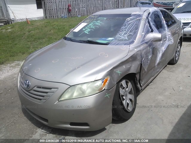 4T1BK46K78U576803 - 2008 TOYOTA CAMRY LE/XLE/SE ოქროსფერი ფოტო 2