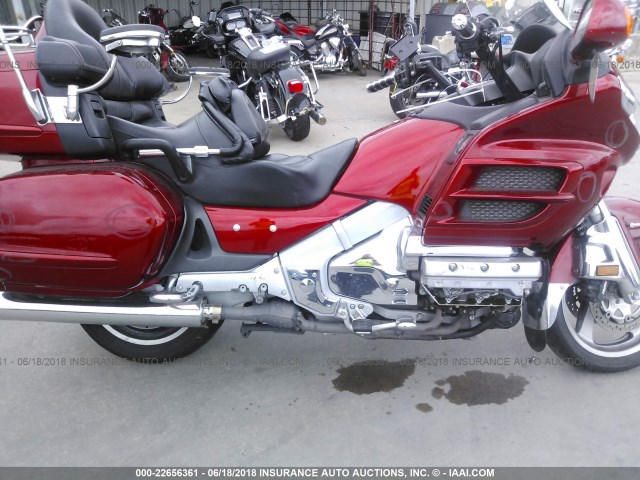 1HFSC47F78A703074 - 2008 HONDA GL1800 RED photo 8