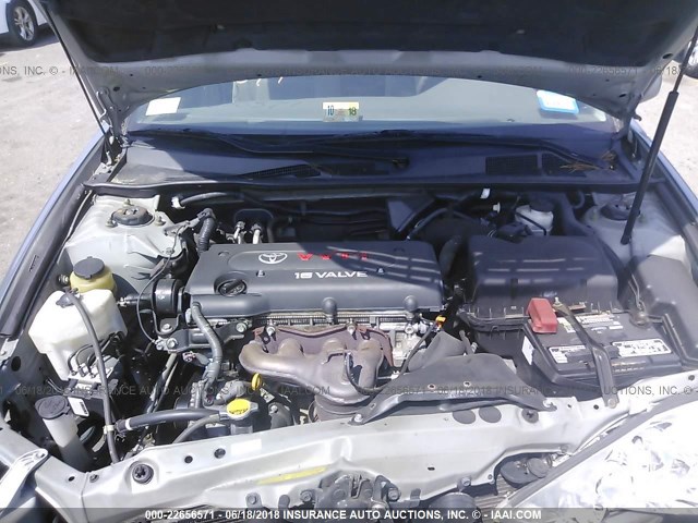 4T1BE32K05U968007 - 2005 TOYOTA CAMRY LE/XLE/SE ნაცრისფერი ფოტო 10