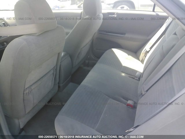 4T1BE32K05U968007 - 2005 TOYOTA CAMRY LE/XLE/SE ნაცრისფერი ფოტო 8