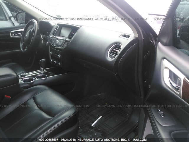 5N1AR2MM9DC611518 - 2013 NISSAN PATHFINDER S/SV/SL/PLATINUM 黑色 照片 5