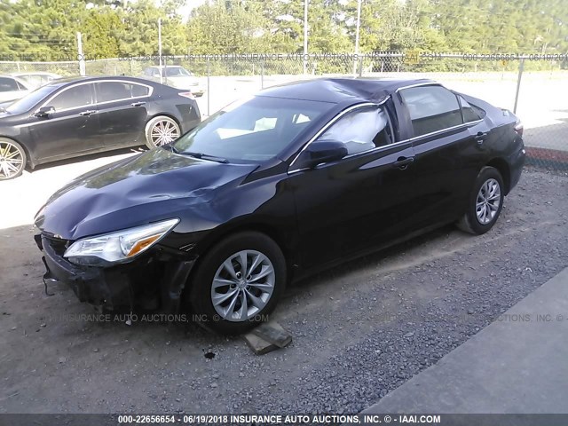 4T1BF1FK4FU080860 - 2015 TOYOTA CAMRY LE/XLE/SE/XSE BLACK photo 2