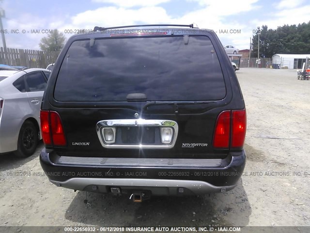 5LMFU28R22LJ06702 - 2002 LINCOLN NAVIGATOR BLACK photo 6
