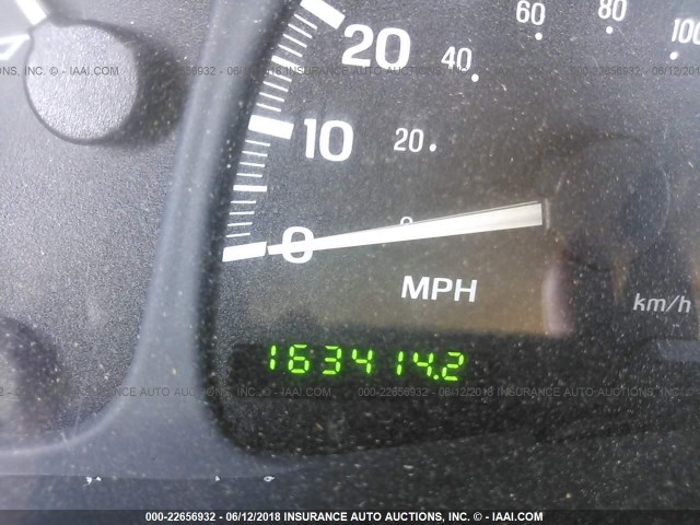 5LMFU28R22LJ06702 - 2002 LINCOLN NAVIGATOR BLACK photo 7