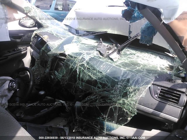 4T1BF1FK2CU095174 - 2012 TOYOTA CAMRY SE/LE/XLE SILVER photo 5