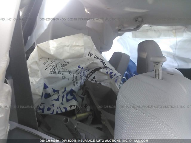 4T1BF1FK2CU095174 - 2012 TOYOTA CAMRY SE/LE/XLE SILVER photo 8