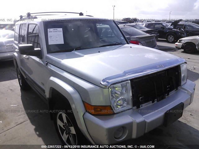 1J8HH48N68C156582 - 2008 JEEP COMMANDER SPORT SILVER photo 1