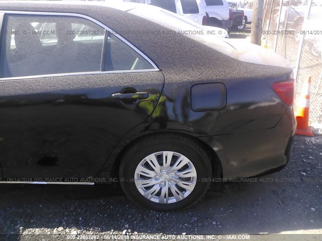 4T1BD1FK6EU098636 - 2014 TOYOTA CAMRY HYBRID/LE/XLE 黑色 照片 6