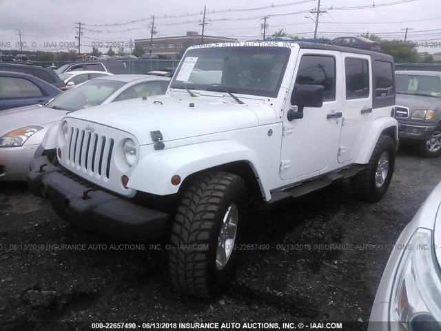 1C4BJWDG3EL102818 - 2014 JEEP WRANGLER UNLIMITE SPORT WHITE photo 2