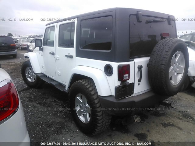 1C4BJWDG3EL102818 - 2014 JEEP WRANGLER UNLIMITE SPORT WHITE photo 3