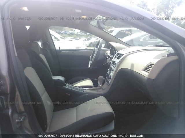 1G1ZB5E05CF103545 - 2012 CHEVROLET MALIBU LS GRAY photo 5
