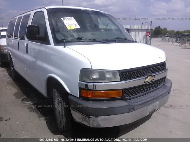 1GAWGRFA4C1164353 - 2012 CHEVROLET EXPRESS G2500 LT WHITE photo 1