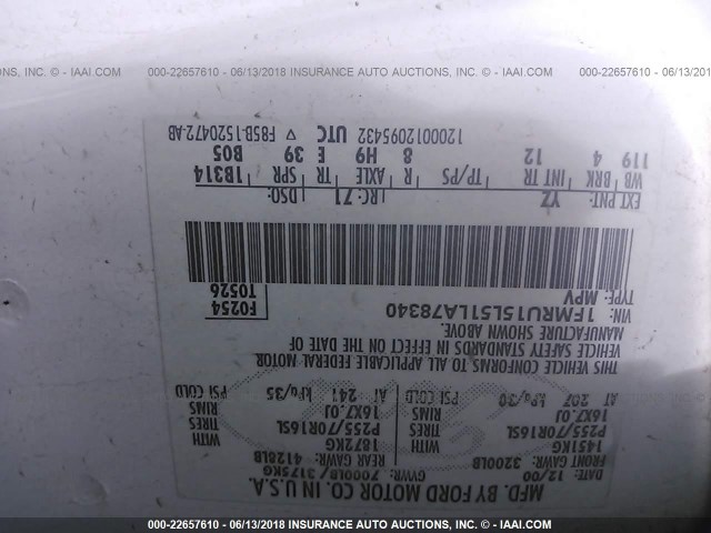 1FMRU15L51LA78340 - 2001 FORD EXPEDITION XLT თეთრი ფოტო 9