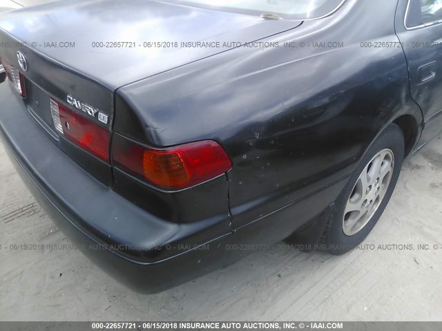 4T1BG22K21U030721 - 2001 TOYOTA CAMRY CE/LE/XLE 黑色 照片 6