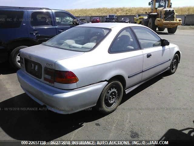 1HGEJ6228YL131161 - 2000 HONDA CIVIC DX SILVER photo 4