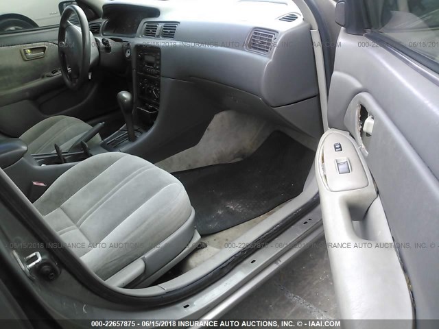 4T1BG22KXXU403965 - 1999 TOYOTA CAMRY CE/LE/XLE 棕色 照片 5