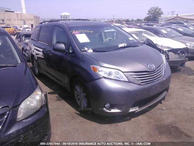 5TDDK3DC0BS028575 - 2011 TOYOTA SIENNA XLE/LIMITED GRAY photo 1