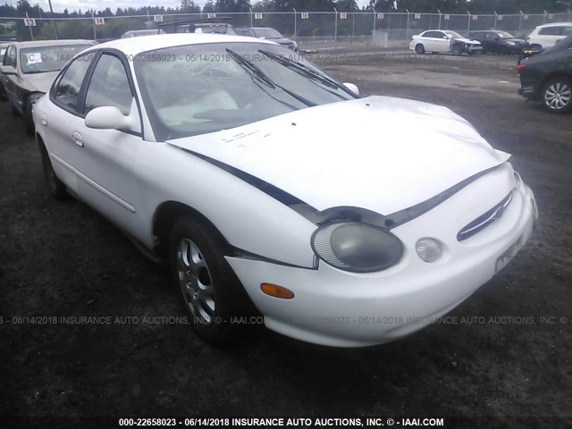 1FAFP52U4WG175635 - 1998 FORD TAURUS LX/SE WHITE photo 1