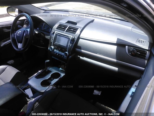 4T1BF1FK6CU047841 - 2012 TOYOTA CAMRY SE/LE/XLE 黑色 照片 5