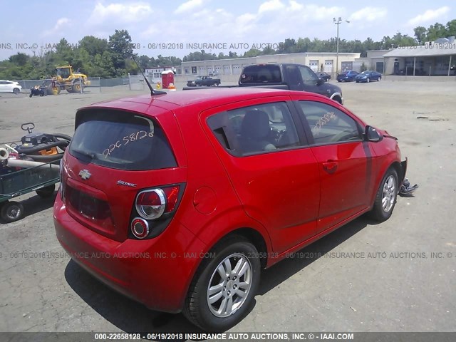 1G1JB6SH9C4183201 - 2012 CHEVROLET SONIC LS 红色 照片 4