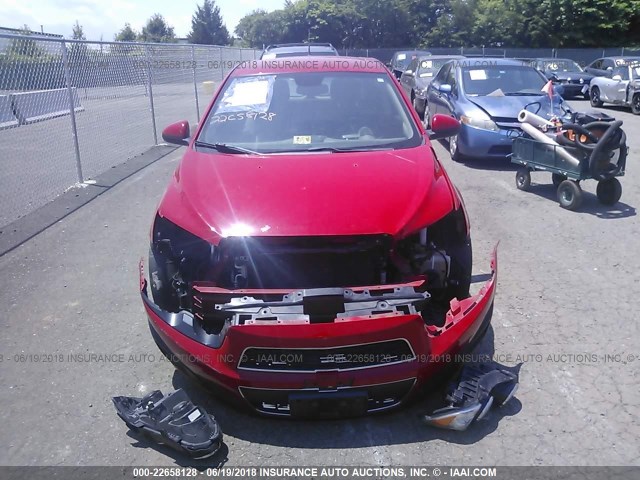 1G1JB6SH9C4183201 - 2012 CHEVROLET SONIC LS 红色 照片 6