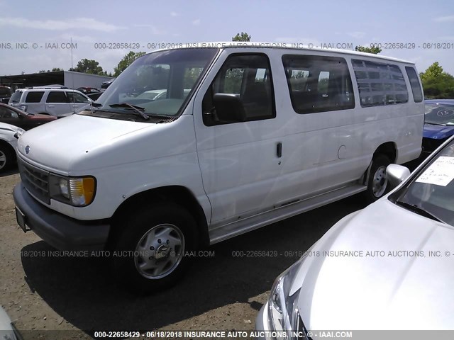 1FBJS31H3THB00690 - 1996 FORD ECONOLINE E350 SUPER DUTY WHITE photo 2