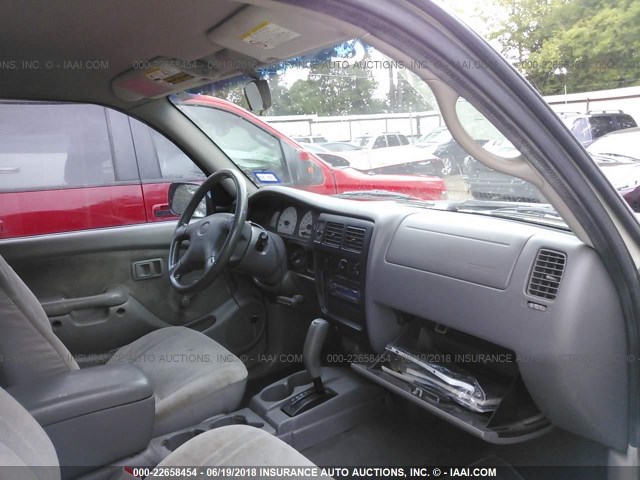 5TESM92N81Z872633 - 2001 TOYOTA TACOMA XTRACAB PRERUNNER ვერცხლისფერი ფოტო 5