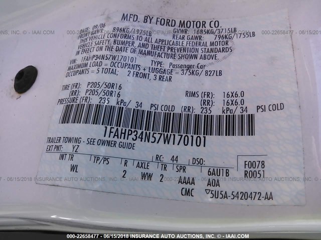 1FAHP34N57W170101 - 2007 FORD FOCUS ZX4/S/SE/SES 白色 照片 9