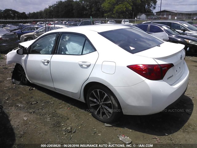 2T1BURHEXHC961739 - 2017 TOYOTA COROLLA L/LE/XLE/SE/XSE WHITE photo 3