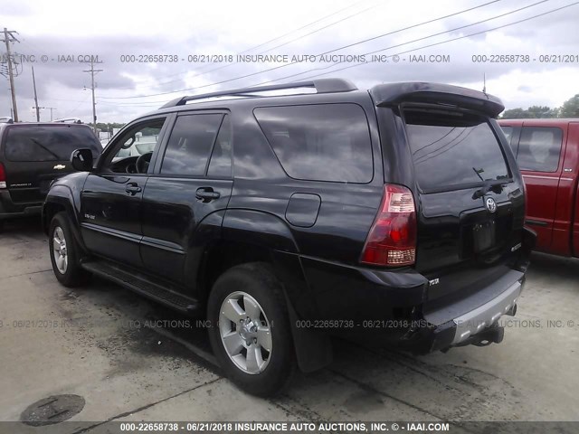 JTEBT14R940035331 - 2004 TOYOTA 4RUNNER SR5/SPORT შავი ფოტო 3