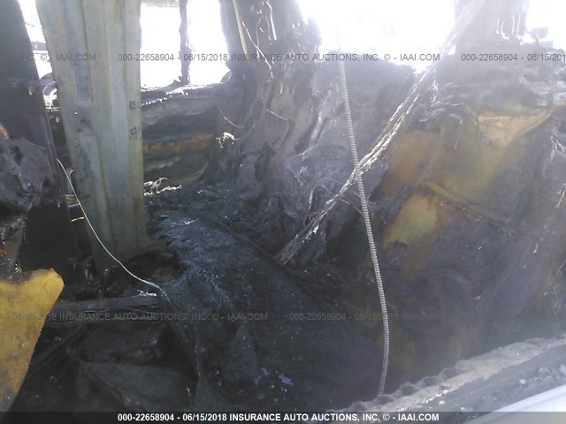 5LMJJ2H51AEJ10498 - 2010 LINCOLN NAVIGATOR WHITE photo 8