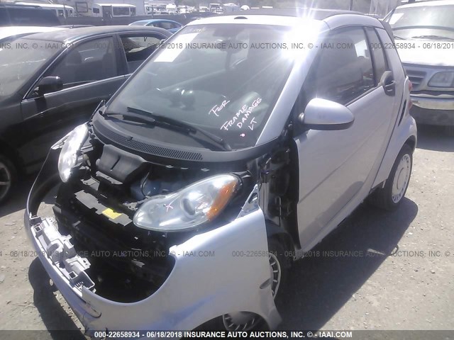 WMEEK3BA1CK560093 - 2012 SMART FORTWO PASSION SILVER photo 2