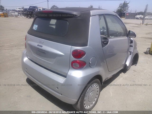 WMEEK3BA1CK560093 - 2012 SMART FORTWO PASSION SILVER photo 4