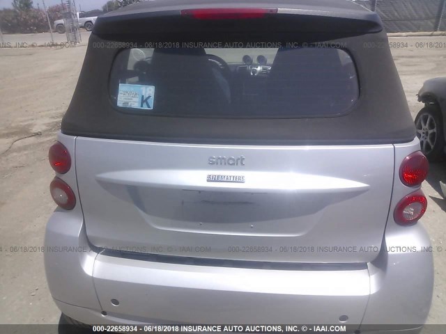WMEEK3BA1CK560093 - 2012 SMART FORTWO PASSION SILVER photo 8