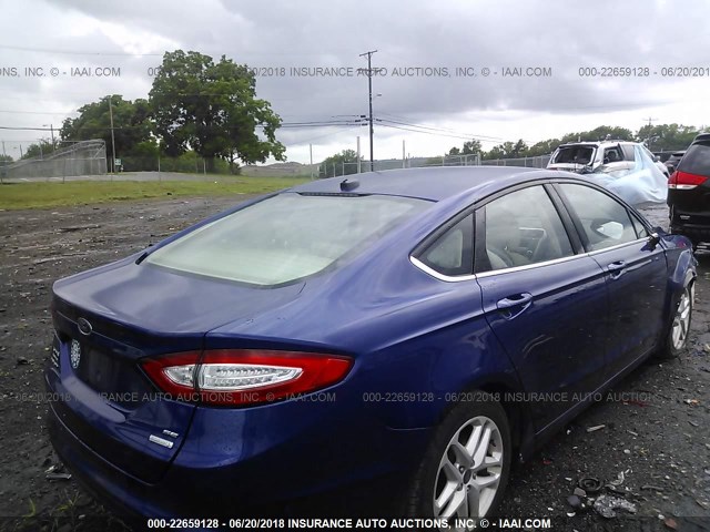 3FA6P0HR7DR134797 - 2013 FORD FUSION SE BLUE photo 4