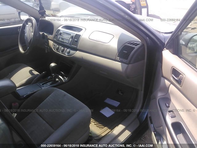 4T1BE32K25U009790 - 2005 TOYOTA CAMRY LE/XLE/SE მწვანე ფოტო 5